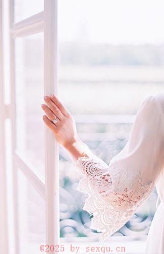 相拥亲吻可以有效改善情侣间的性关系