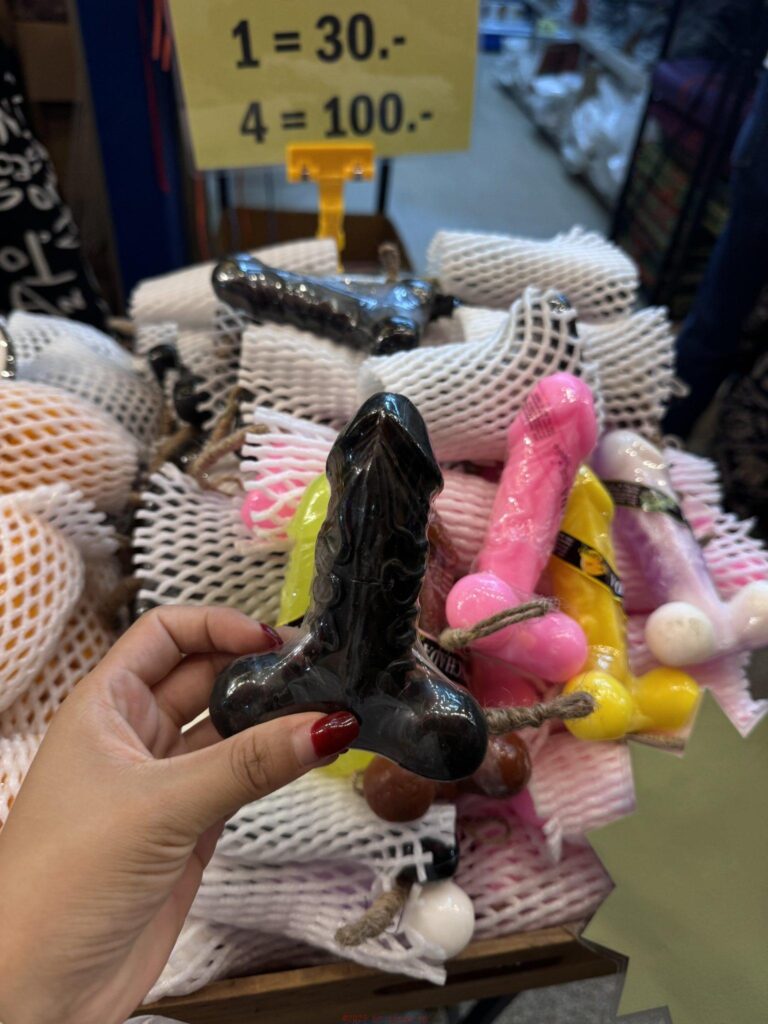 湿吻私处让她沉醉，享受别样爱恋