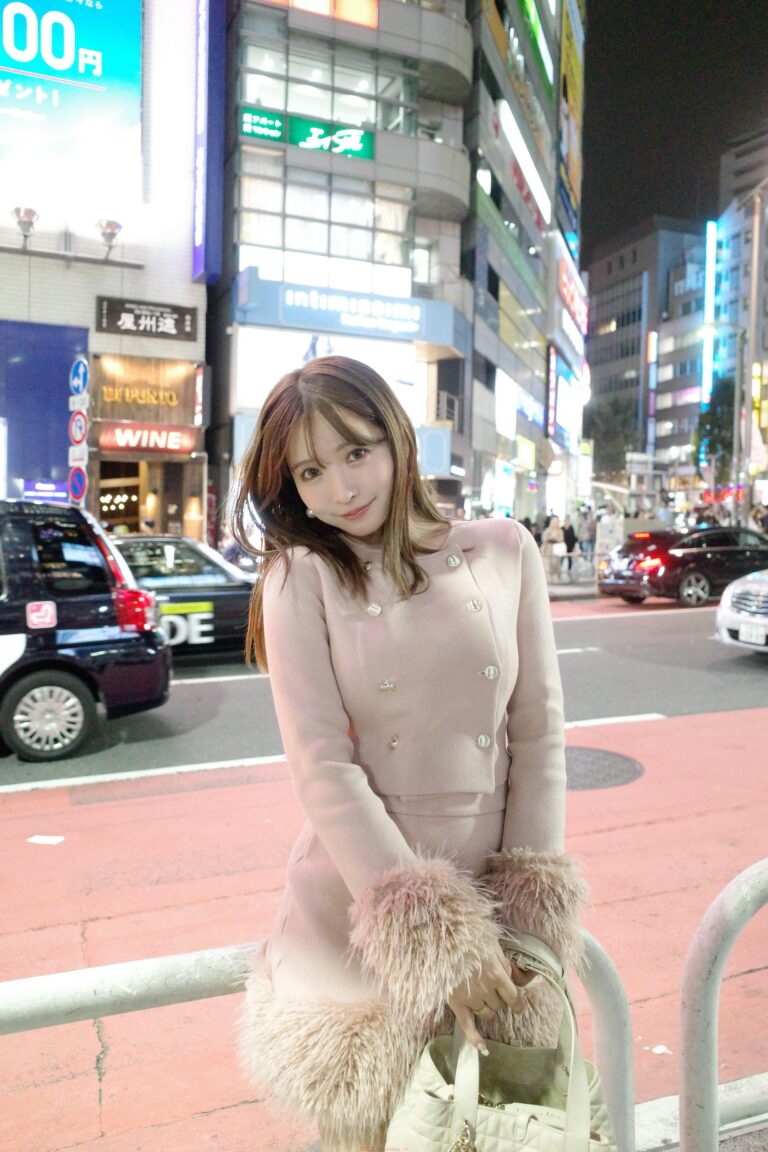 激情男女浴缸里如何上演湿身诱惑大戏