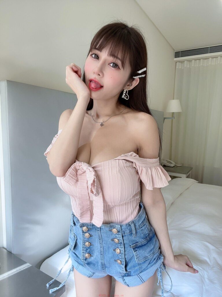 别难为情！啪啪时来点润滑液易高潮