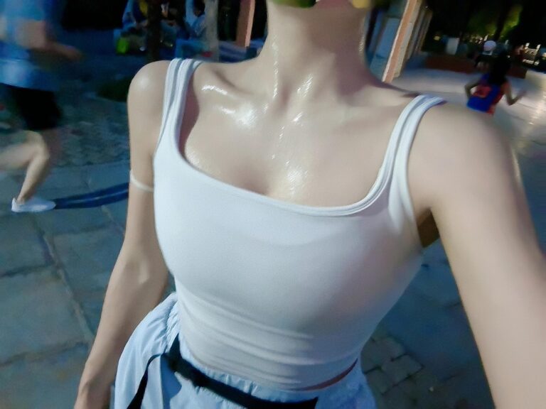 裸睡对性爱有意想不到的十大好处