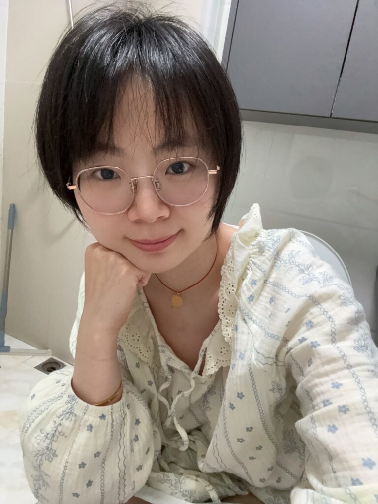 让女女爱液如喷泉激情四射的性技巧