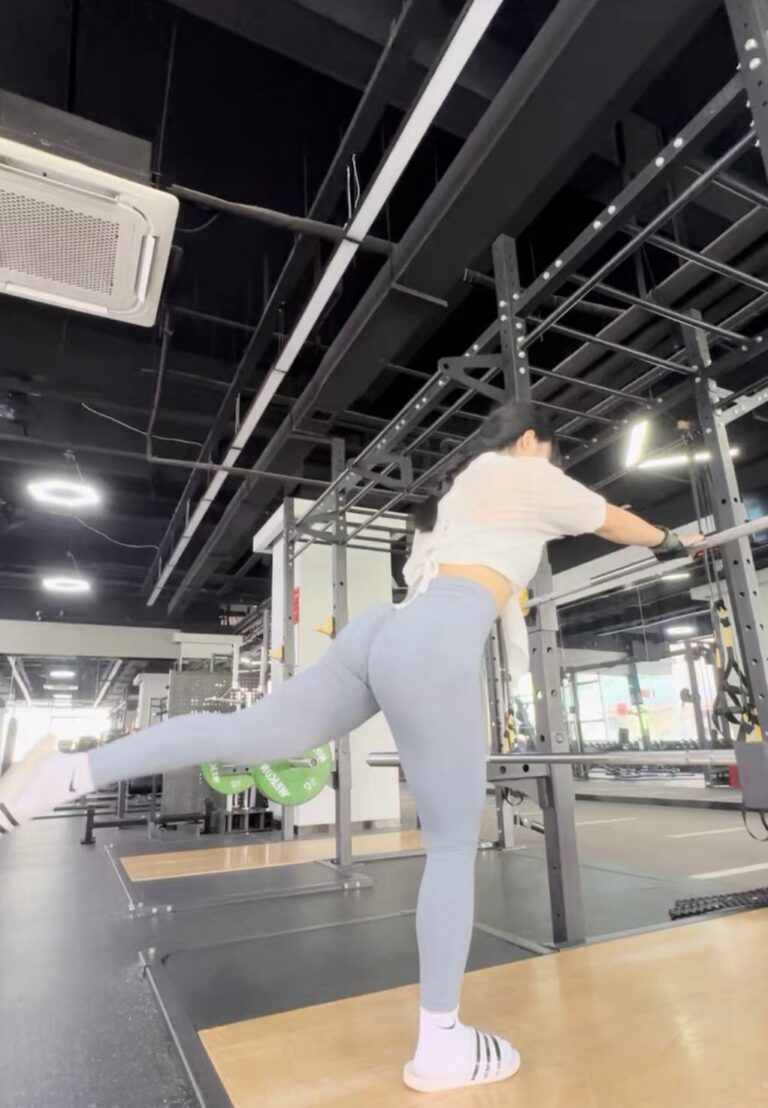 阴茎长疙瘩需警惕龟头炎